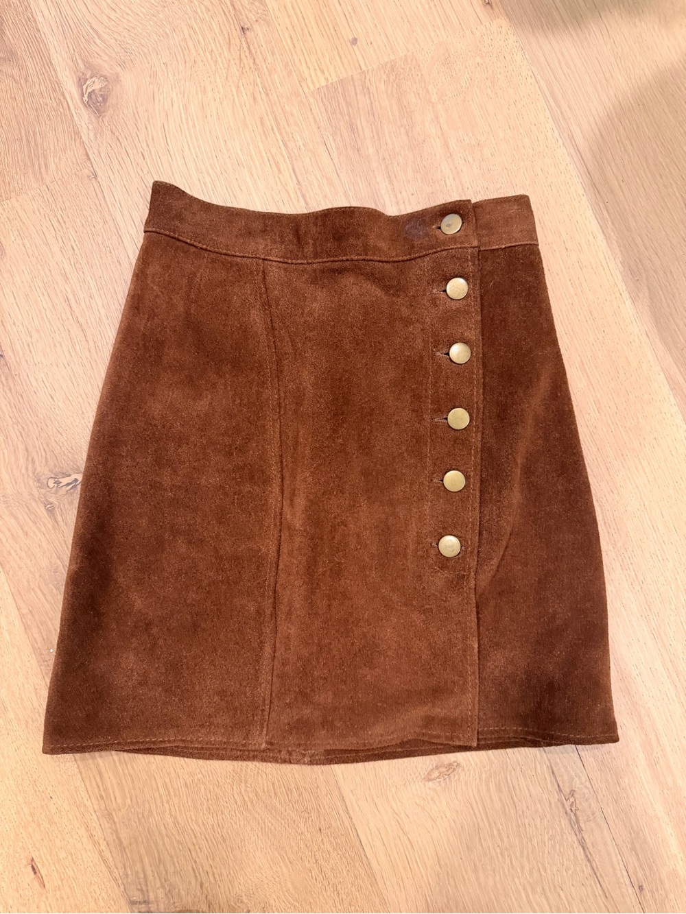 Understated Leather Brown Suede Genuine Leather Button Front Mini Skirt XS